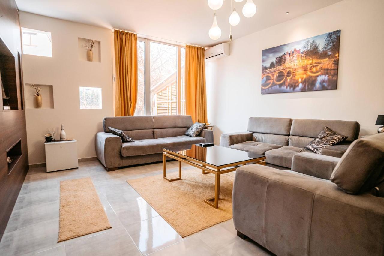 Magico Rooms & Apartments Ni Kültér fotó