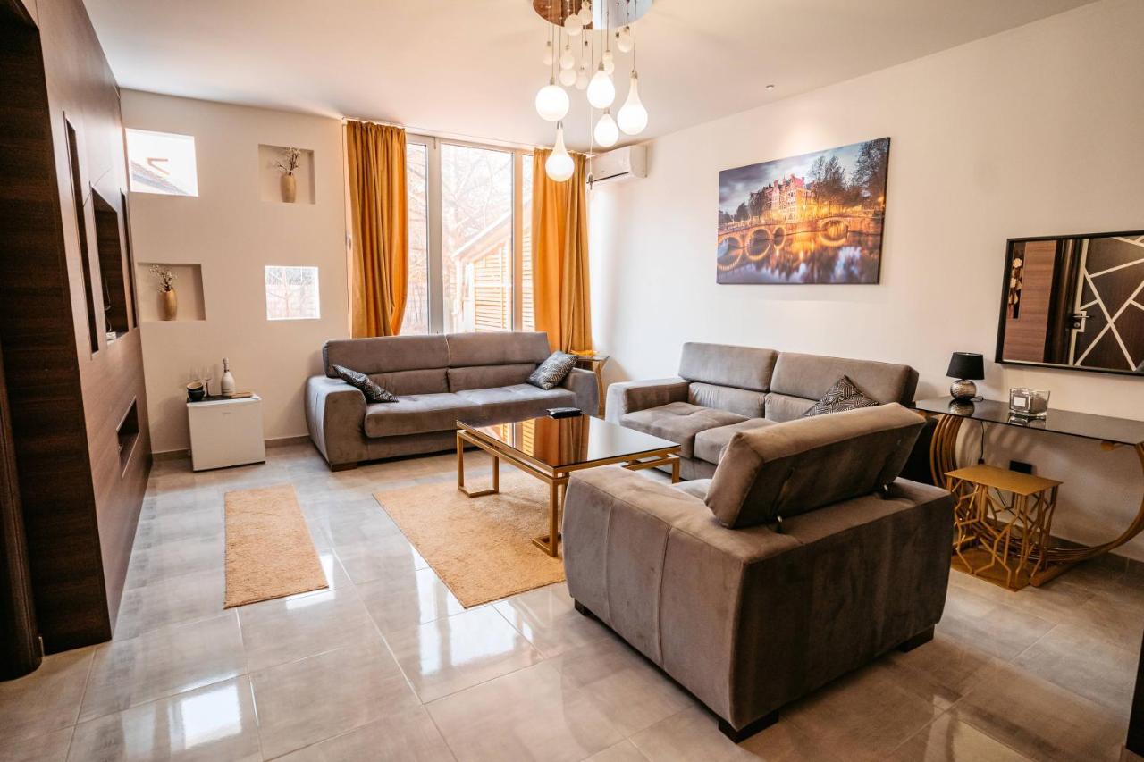 Magico Rooms & Apartments Ni Kültér fotó